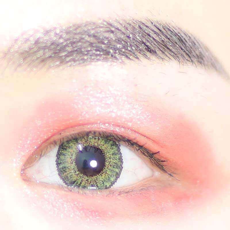 Hollywood green contact lenses