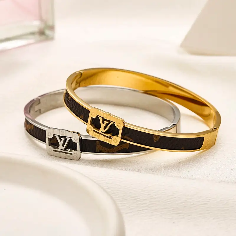 ZG3053 lv bangle bracelet main
